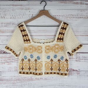Le Lis Crochet Knit Top Button Cropped Womens Size M/L Short Sleeve Boho Beige